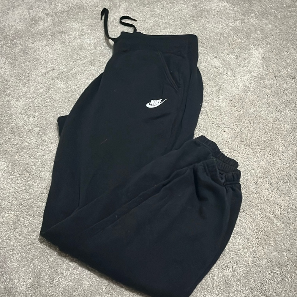 Nike Medium Black Sweatpants
